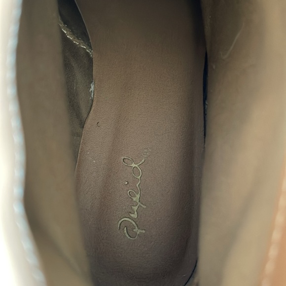 QUPID Fringe Booties Color Rust Oil Finish Faux Suede material. Size 7. - Picture 4 of 9